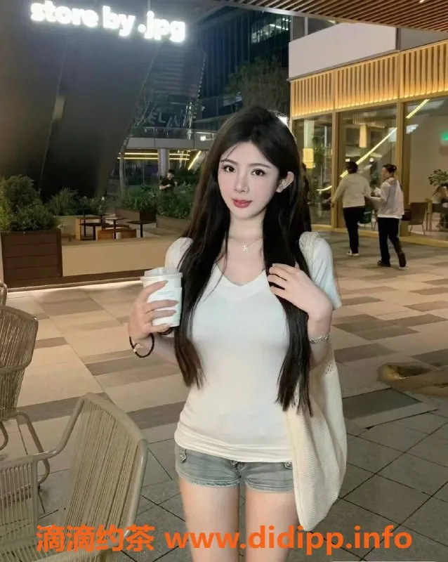 杭州楼凤-西湖区依依：23岁美少女，1200元享69互舔服务