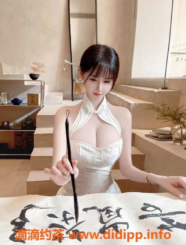 杭州楼凤-清纯小婉 168身高 36E真胸 热情服务