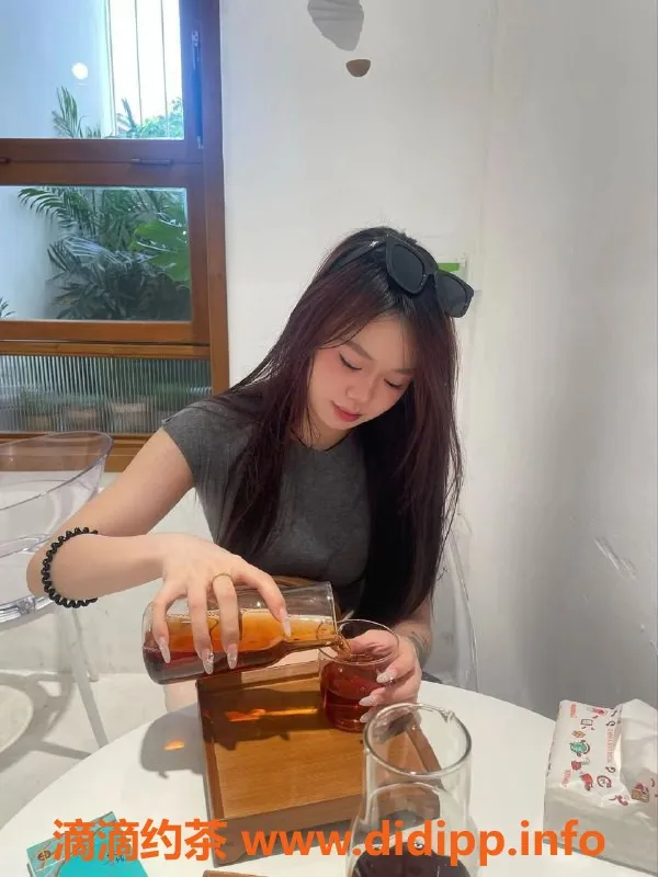 东莞楼凤-南城苏若瑶，700一、1300二，颜值超高