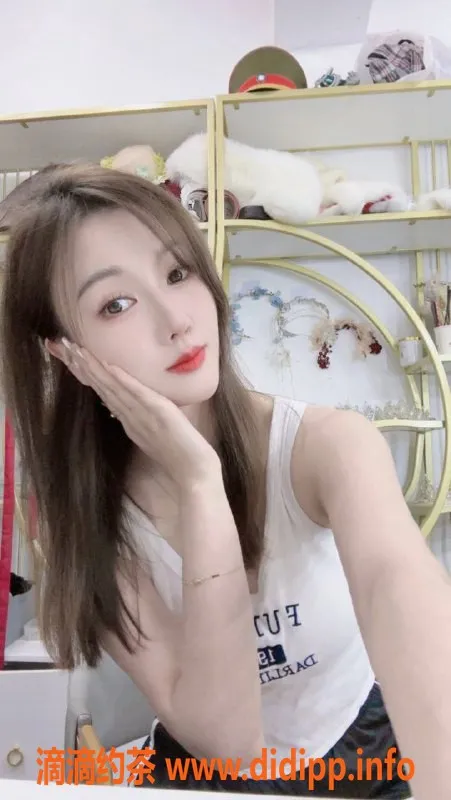 深圳楼凤-龙岗莉莉，165cm C罩杯，650P起，手势验证