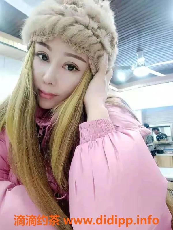 上海楼凤-莘庄小巧妹子800元服务，身材不错