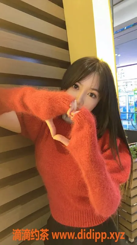 杭州楼凤资源信息,湖南清纯女友一一，身高167，胸围36D，2600元起