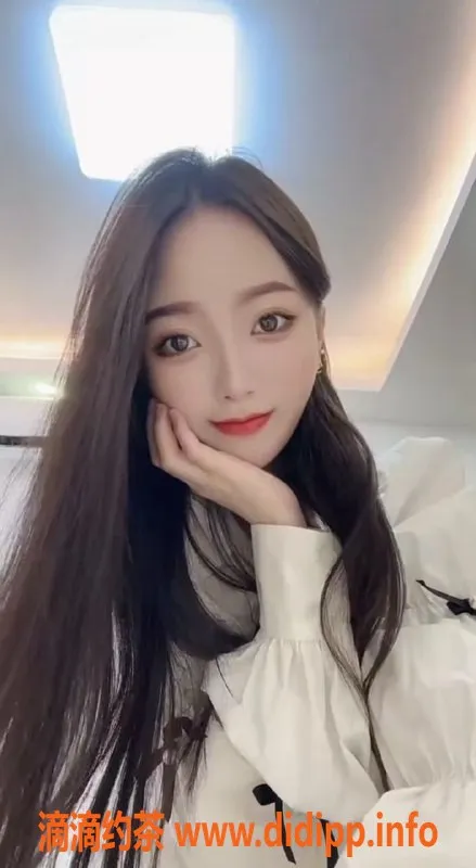 杭州楼凤-上城区温柔幼师夏沫，160cm，90斤，套餐优惠