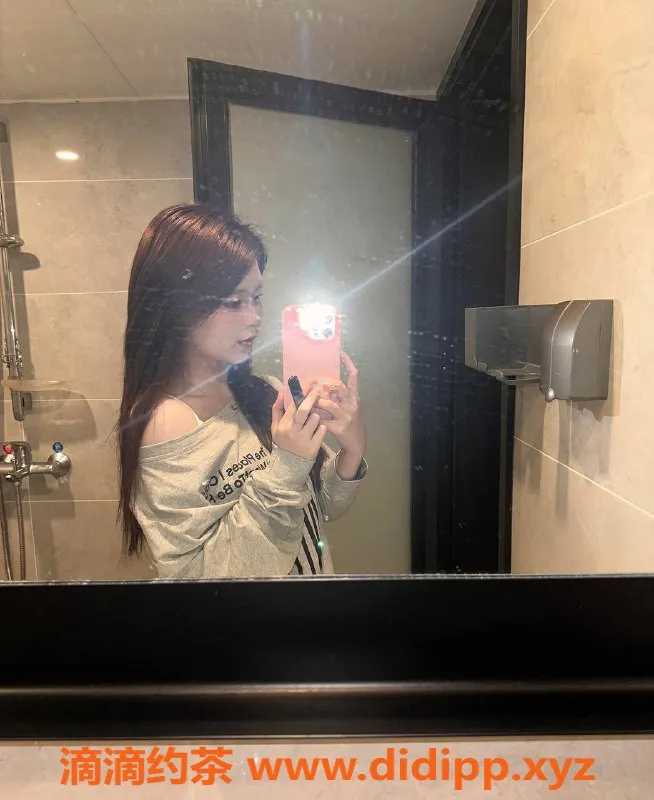 深圳楼凤资源信息,福田乔娜 800元亲密服务 体验绝佳