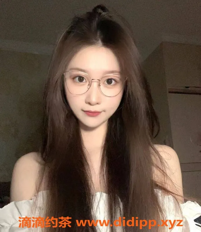 杭州楼凤-小辣椒一玫 重庆妹子 163cm 89斤 来调教哦~