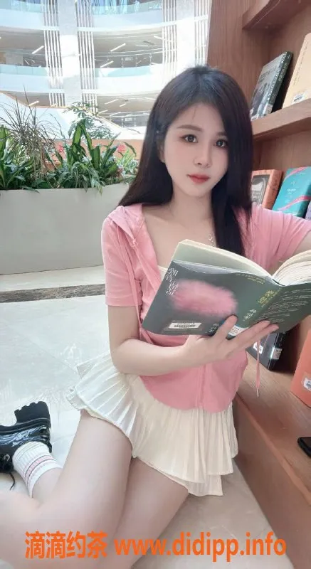 深圳楼凤资源信息,南山程程，口爆服务800元，验证视频可看