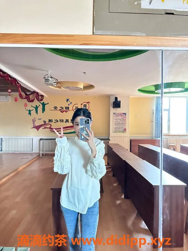 杭州楼凤资源信息,西湖区幼师小小，168高颜值小姐，1300喝茶