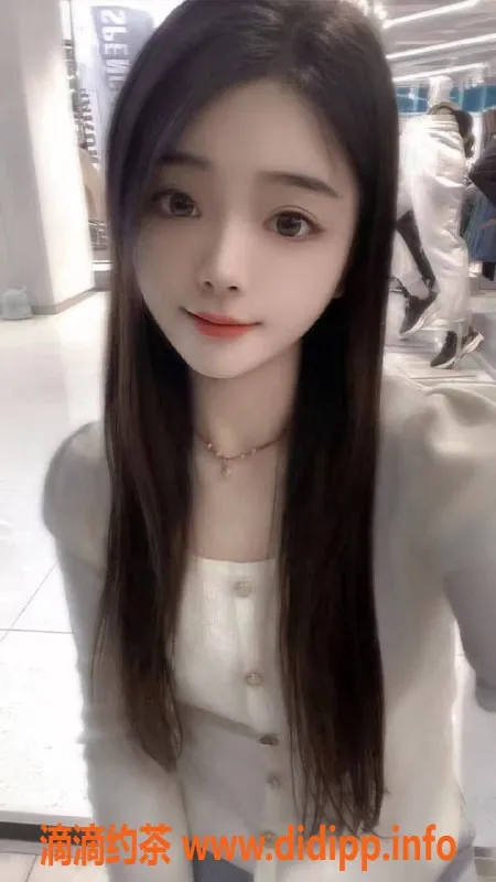 深圳楼凤-福田倩倩，800元亲亲调情服务体验