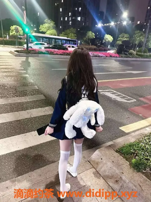 杭州上门服务资源信息,拱墅区影儿，165cm/94斤/18岁，包时3200元畅享服务！