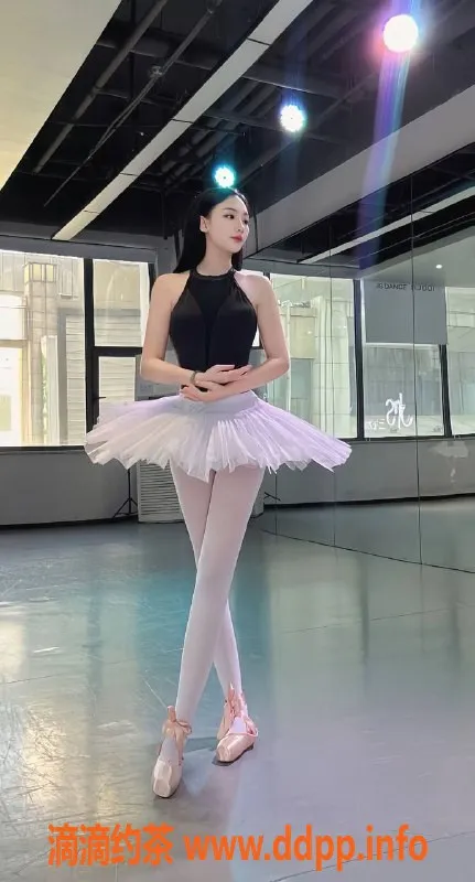 上海楼凤-浦东小舞，175cm、36C嫩妹等你体验！