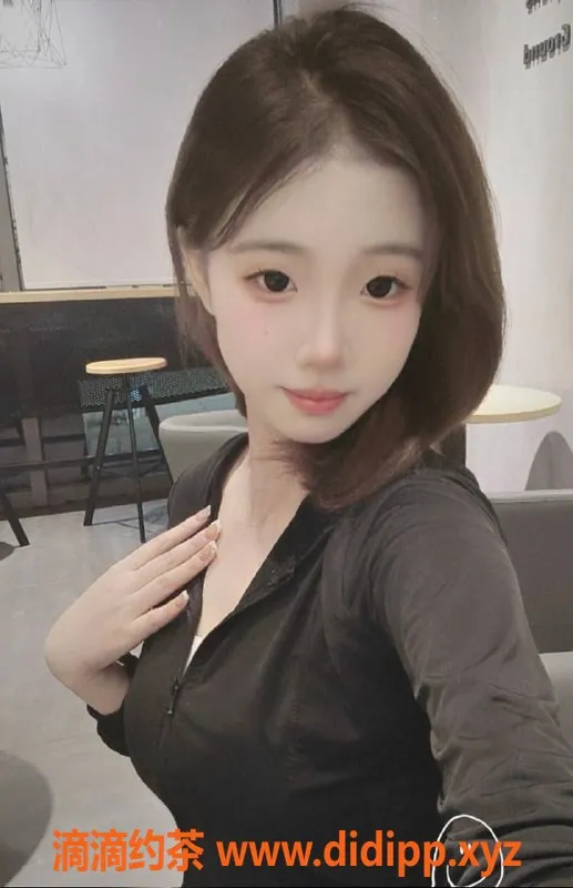 上海楼凤-闵行朵朵，04年嫩妹，制服鸳鸯浴