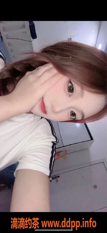 杭州上门服务-小雅邻家妹妹165身高85斤，甜美制服伴浴服务