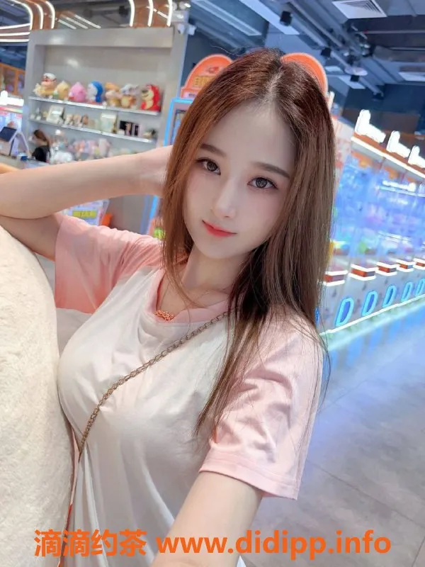 深圳楼凤资源信息,龙华飞飞，800元超值服务体验