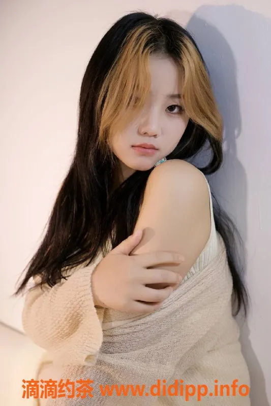 深圳楼凤-龙华夕夕，800元体验多项服务，专业认证