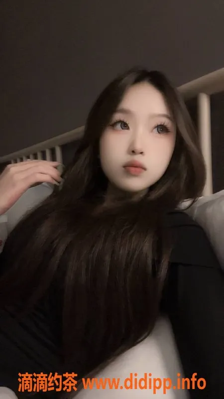 杭州上门服务-余杭区薇薇，19岁，162cm，千元上门服务