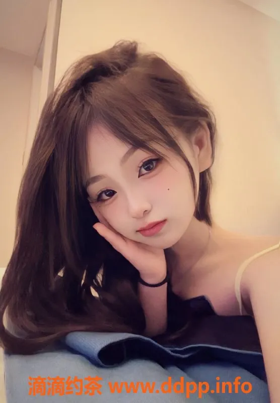 深圳楼凤-龙华晶晶，舌吻69陪浴，千元起