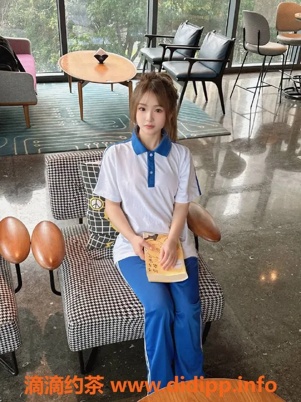 深圳楼凤-龙华晶晶，舌吻69陪浴，千元起