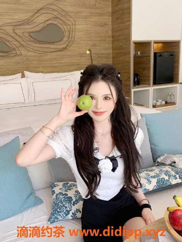 杭州楼凤-Wiki甜甜99年166cm，1000元享受45分钟诱惑服务