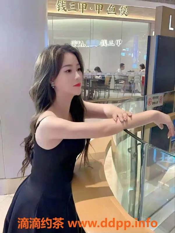 深圳楼凤-宝安洋洋 800元乳交 艳舞老司机推荐