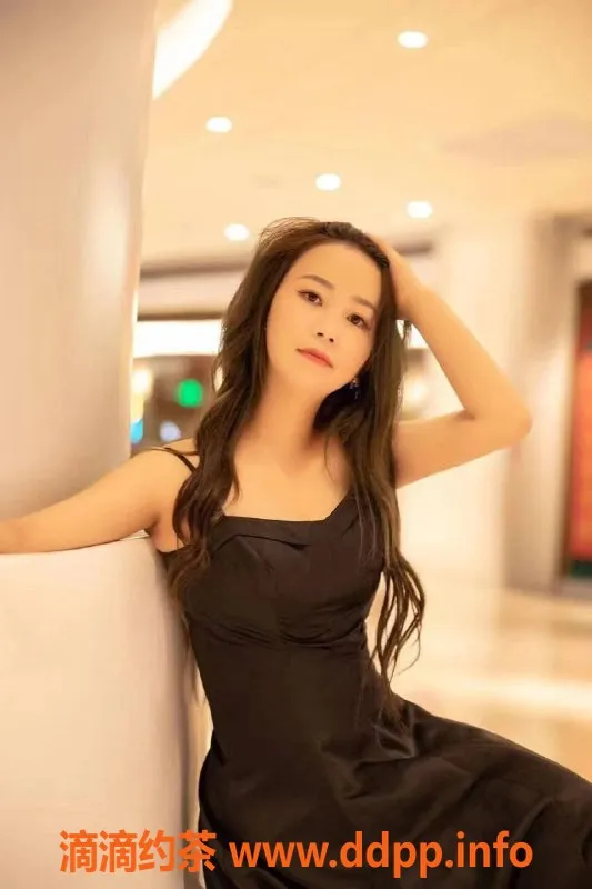 深圳楼凤-宝安洋洋 800元乳交 艳舞老司机推荐