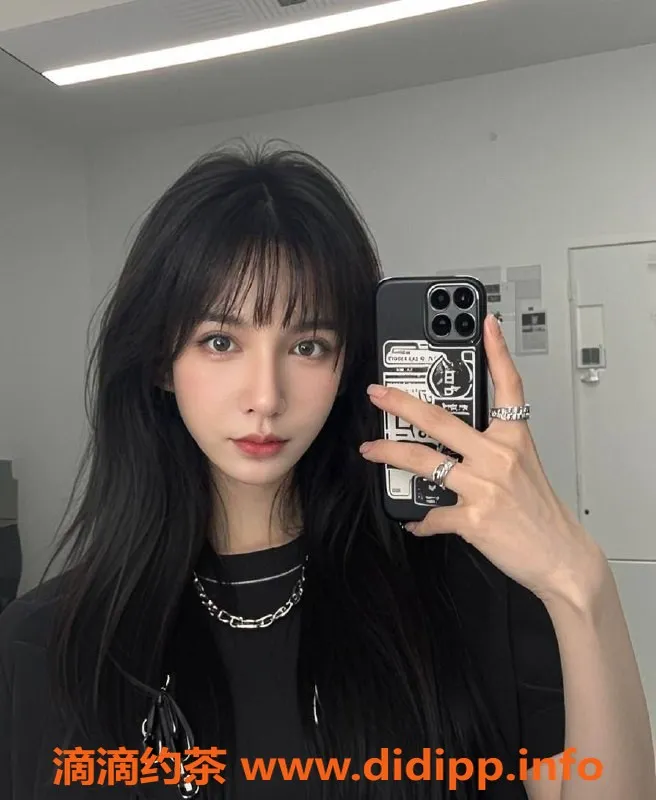 深圳楼凤-深圳福田小墨：175cm中俄混血，2500元起