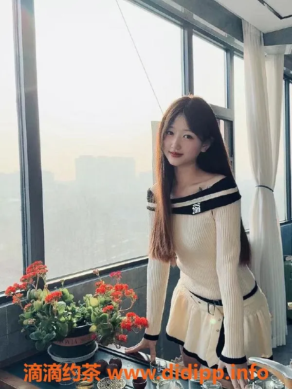 杭州-依依：肌肤白皙，高颜值御姐，身高168，价位800起