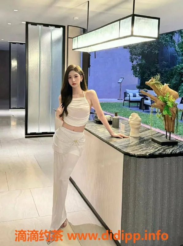 深圳楼凤资源信息,龙岗柒柒，身高167，消费788P起