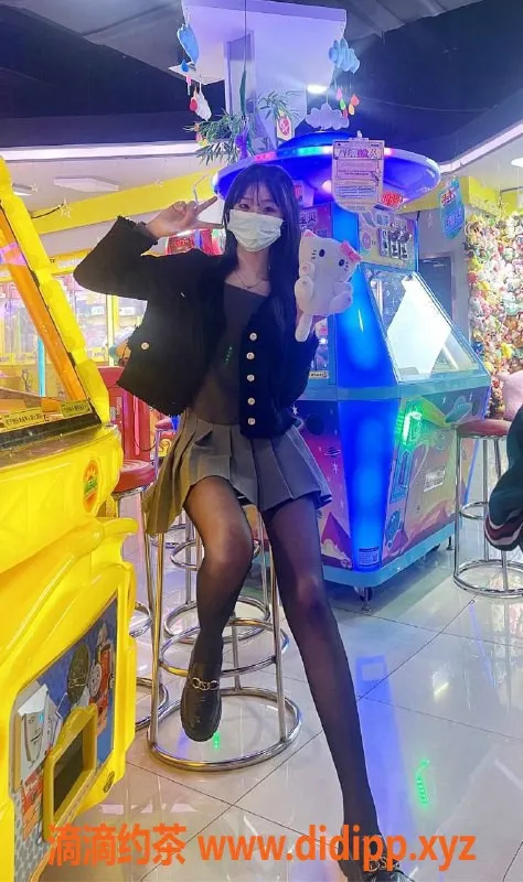 深圳楼凤-福田晓晓，21岁172cm，48kg，1000元体验