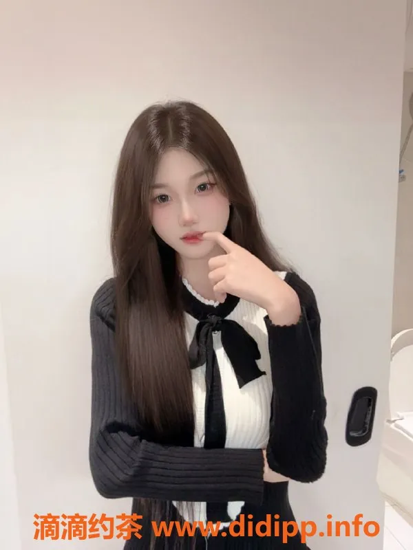 杭州楼凤-下沙小猫咪175cm，性感C罩，1500元陪浴服务