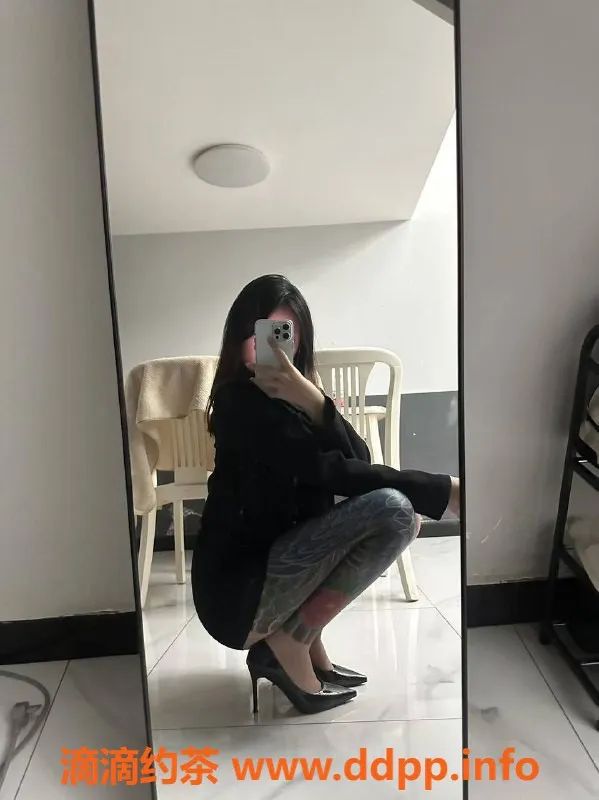 长沙楼凤资源信息,雨花区20岁小荷，165cm身材，6p 9pp女友服务