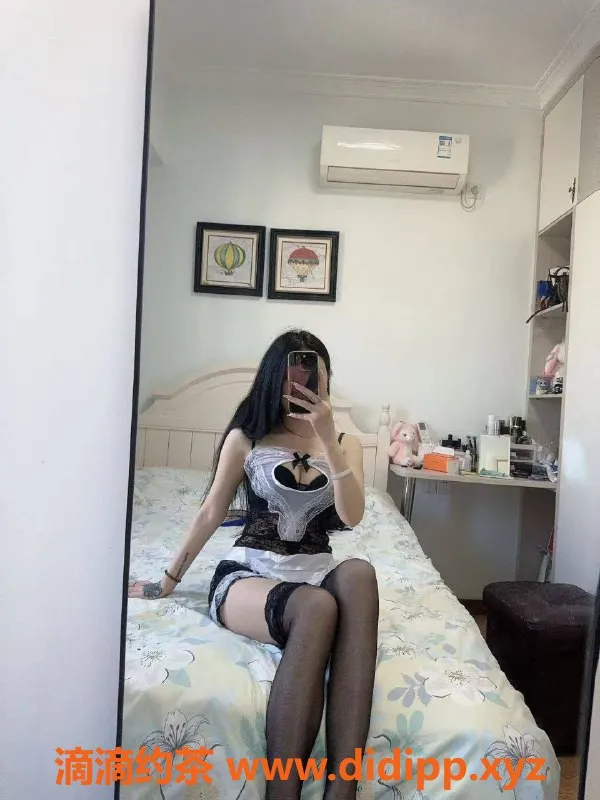 重庆楼凤-新老师cici，开课价7，工兵价3，今晚开抽400分