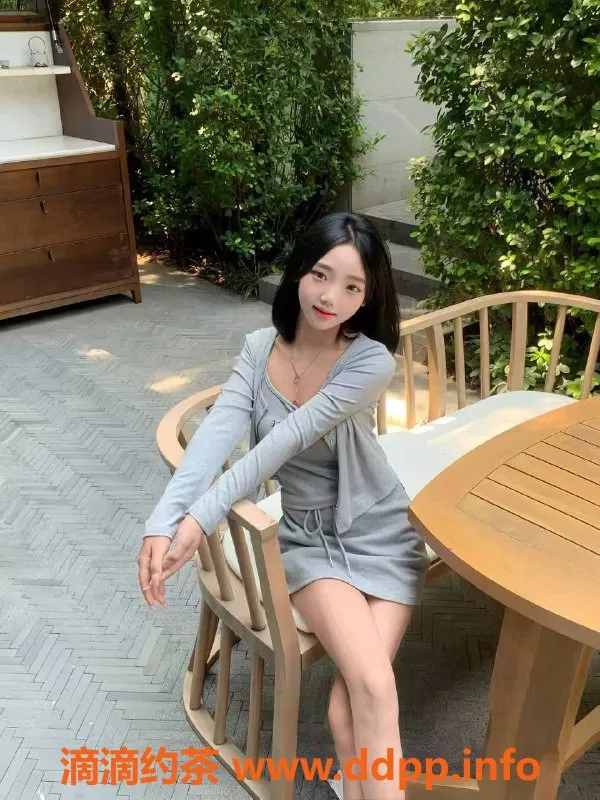 深圳楼凤-深圳龙岗玥儿，160cm、40kg的嫩妹