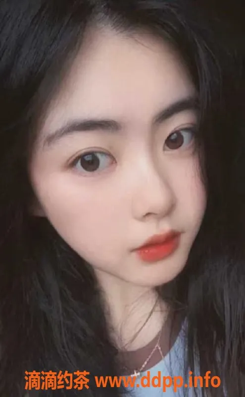 广州楼凤-海珠刚下海新人兼职大婆妹，25岁165cm，500元体验