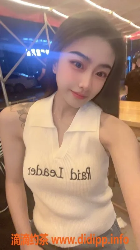 杭州楼凤-杭州上城区嫩妹小月，21岁165cm，千元服务体验