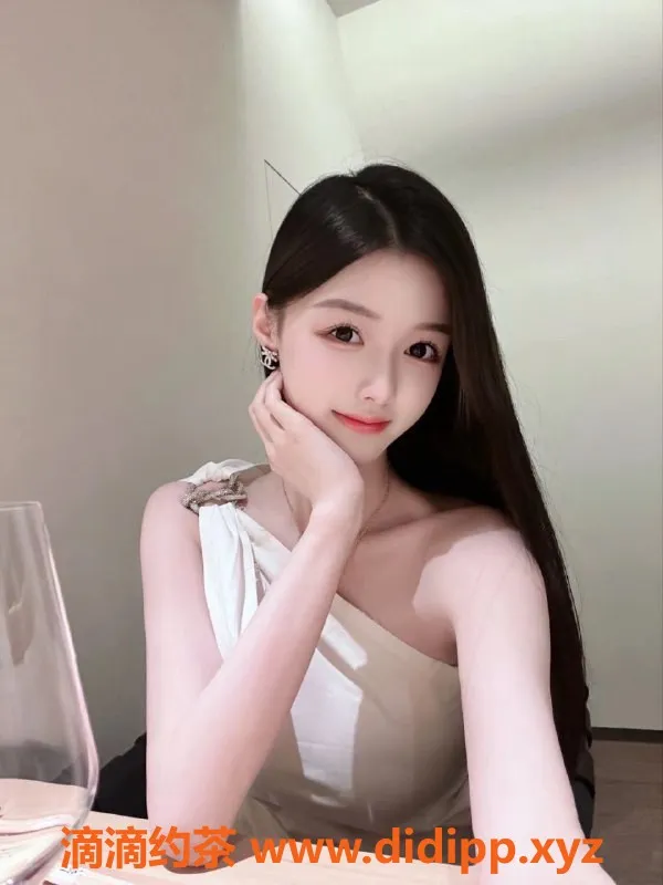 东莞楼凤资源信息,南城瑜嘉老师：高挑丰满，服务一流