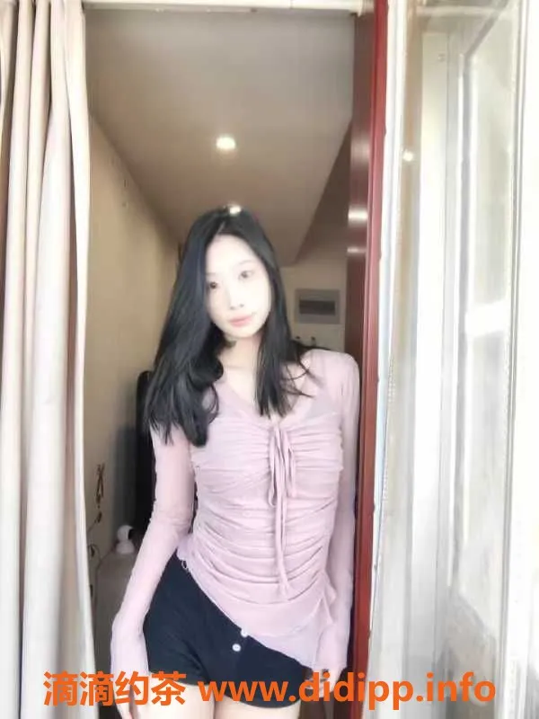 广州楼凤-广州白云朵朵，23岁163cm美女，400元40分钟服务