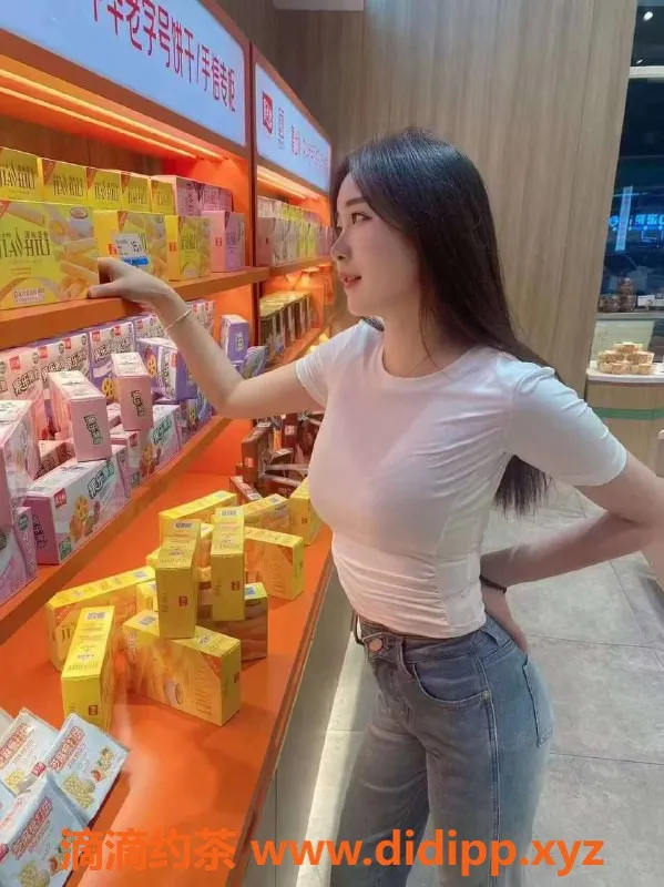 东莞楼凤资源信息,寮步可乐，身材火辣，服务超赞！