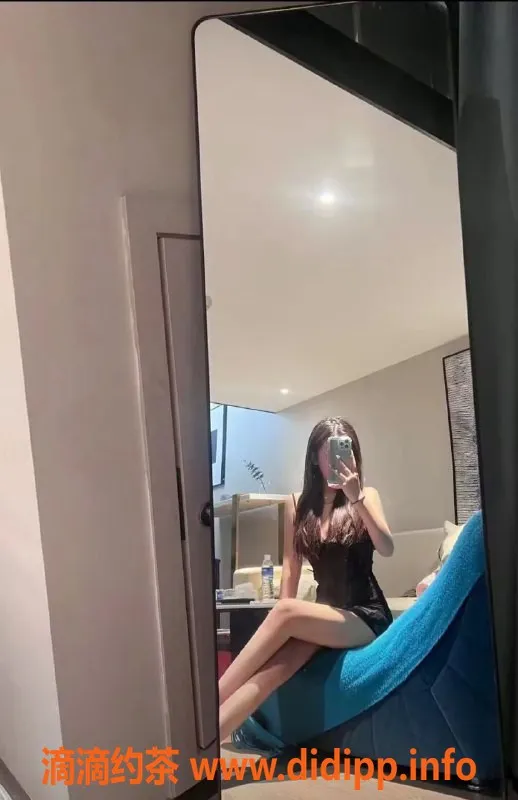 重庆楼凤-晴儿 - 优雅伴侣，身材火辣，服务周到