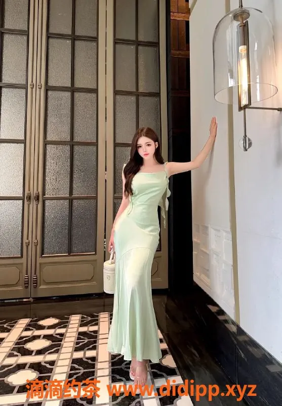 宁波楼凤-宁波中乌混血Lisa，165厘米D杯，价格1200元起