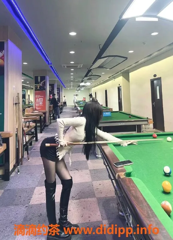 杭州楼凤资源信息,上城区表妹，腿长身材棒，1500左右服务