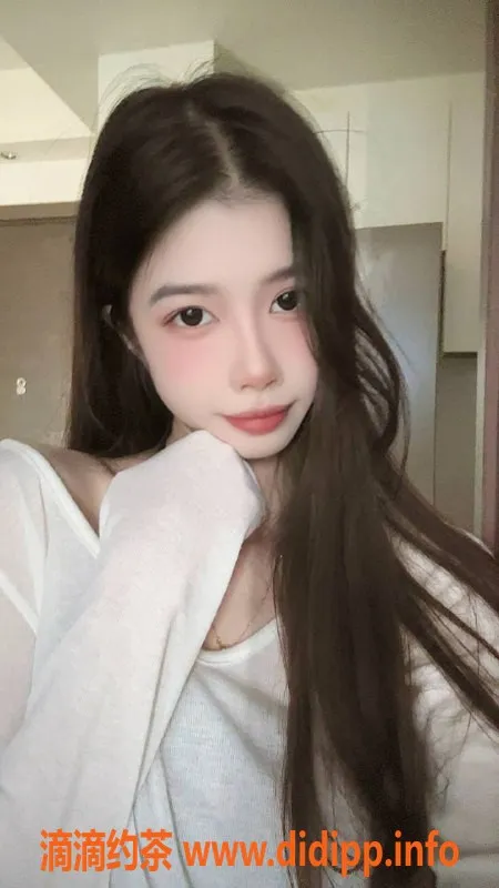 深圳楼凤-南山美雪，900元深喉与鸳鸯浴等你体验