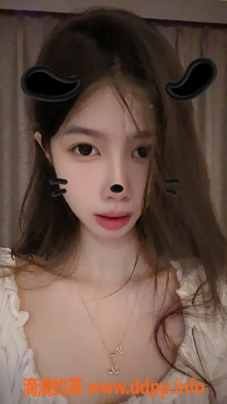 深圳楼凤-南山美雪，900元深喉与鸳鸯浴等你体验