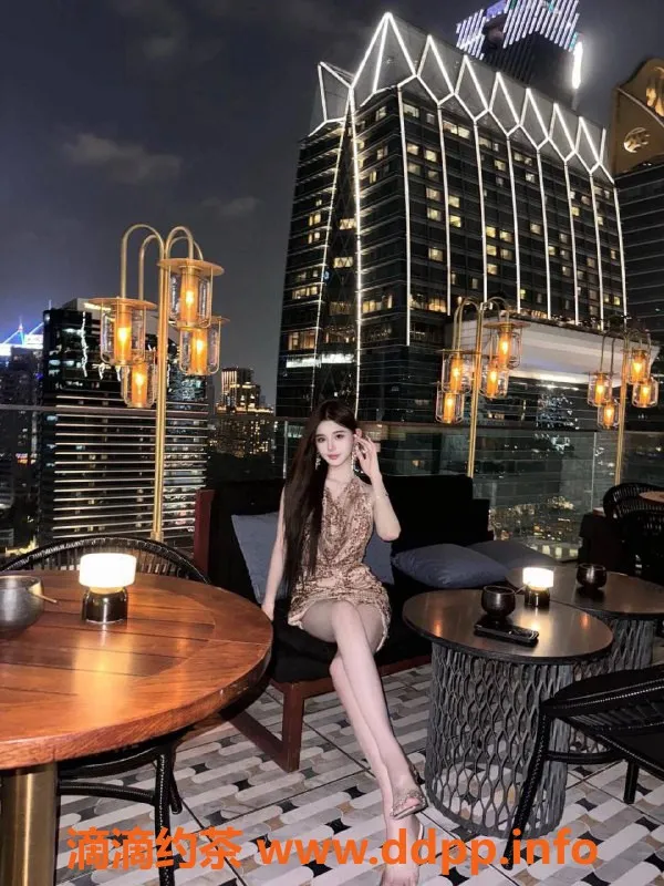 深圳楼凤-南山艺名小泡芙，1288元起，服务多样！