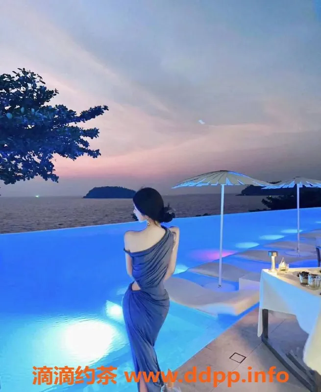 杭州上门服务-欢欢：172高挑雪白肌肤，初恋般温柔体验