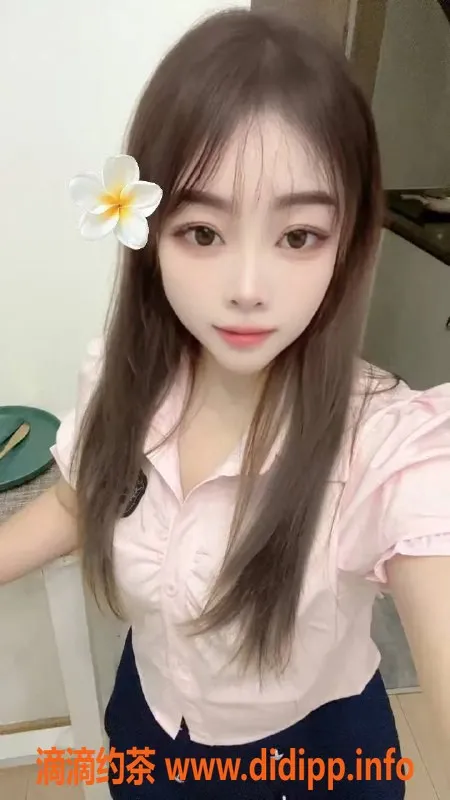 深圳楼凤-宝安阳阳，700元体验多种服务