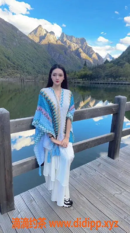 杭州楼凤-上城区小丽颖，163cm，90斤，温柔可盐可甜