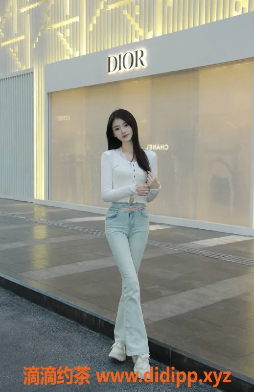 深圳楼凤-罗湖白芷若，千元以上绝版服务体验