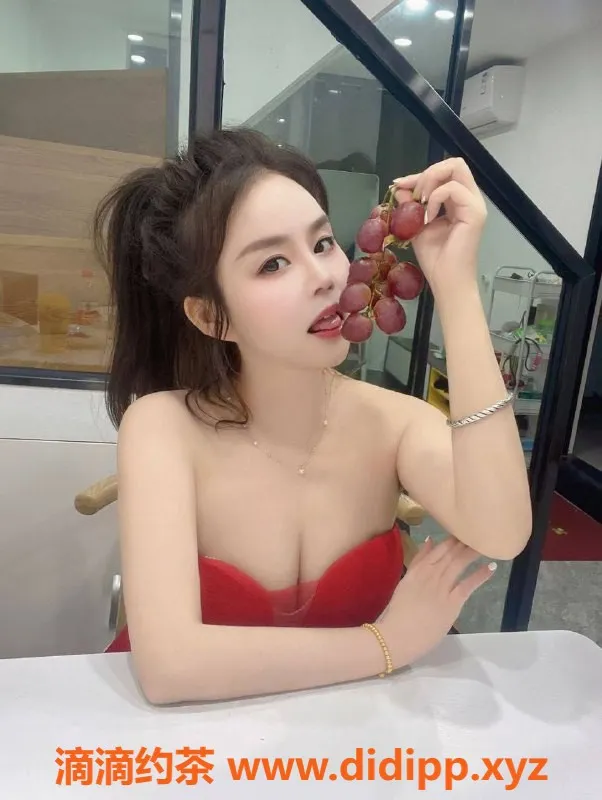 深圳楼凤-罗湖安妮，600元享鸳鸯浴与深喉服务