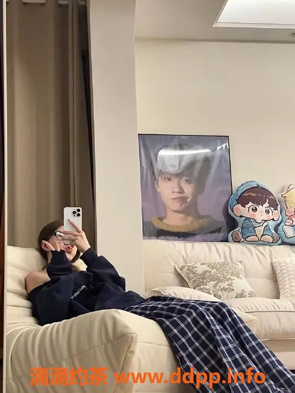 广州楼凤-天河宝宝，700元起，服务超赞