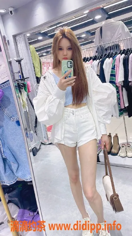 深圳楼凤-南山凯玲，900元享多样服务，口爆足交等你来体验！